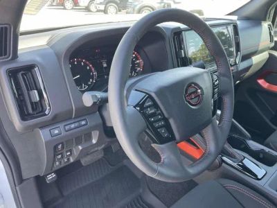 2025 Nissan Frontier - Photo 17