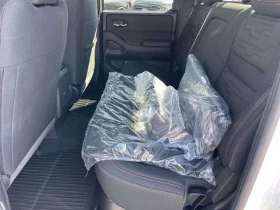 2025 Nissan Frontier - Photo 10