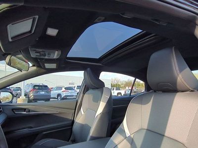 2025 Toyota Camry - Photo 10