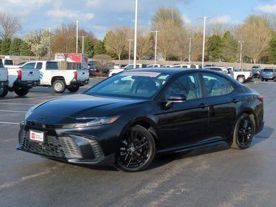 2025 Toyota Camry - Photo 2