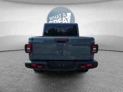 2026 Jeep Gladiator — detail view