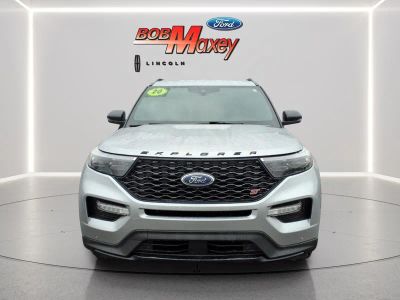 2020 Ford Explorer — side profile view