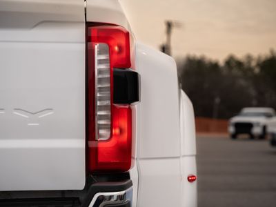 2024 Ford F-350SD - Photo 25