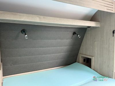 2025 Grand Design Imagine XLS — photo 21 view