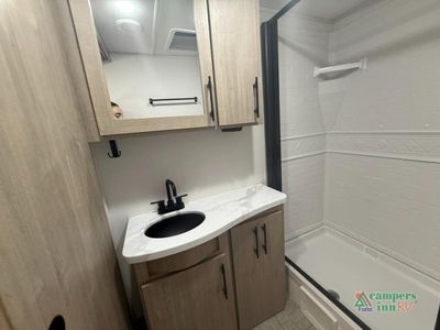 2025 Grand Design Imagine XLS — photo 42 view
