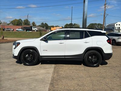 2022 GMC Terrain - Photo 4