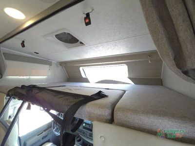 2021 Coachmen RV Leprechaun — photo 32 view