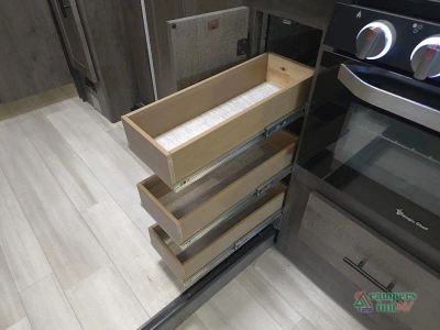 2021 Coachmen RV Leprechaun — photo 40 view