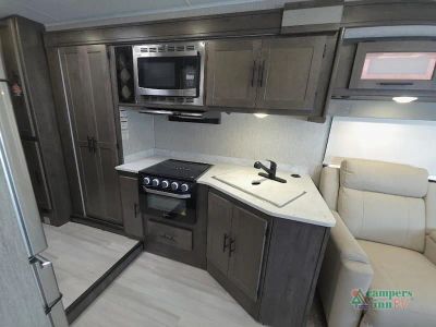 2021 Coachmen RV Leprechaun — photo 35 view