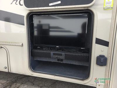 2021 Coachmen RV Leprechaun — photo 10 view