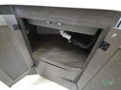 2021 Coachmen RV Leprechaun — photo 36 view