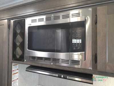 2021 Coachmen RV Leprechaun — photo 44 view
