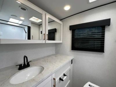 2027 Jayco NORTH TRAIL — photo 16 view