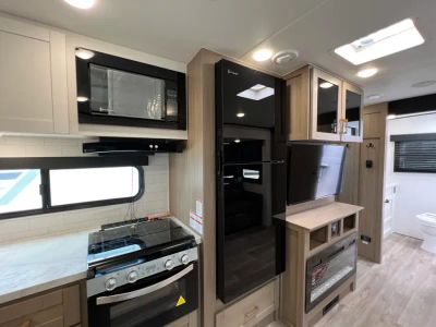 2027 Jayco NORTH TRAIL — photo 10 view