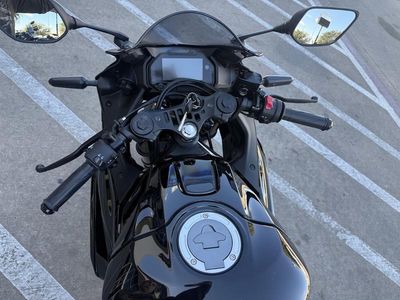 2026 Yamaha YZF-R3 - Photo 11