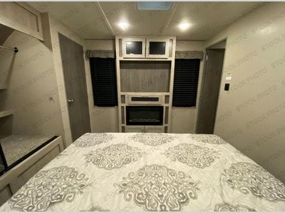 2022 Coachmen Catalina Legacy - Photo 4