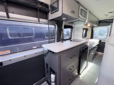 2023 Thor Motor Coach DAZZLE - Photo 6