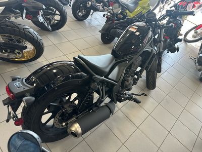 2024 Honda Rebel 300 - Photo 4