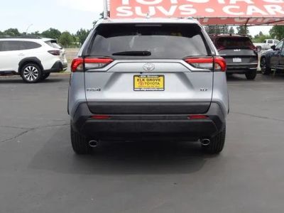 2024 Toyota RAV4 — photo 10 view