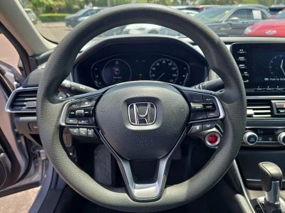 2019 Honda Accord Sedan — photo 28 view