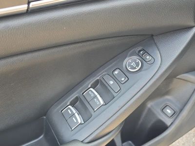 2019 Honda Accord Sedan — photo 19 view