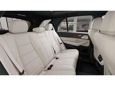 2026 Mercedes-Benz GLE — detail view