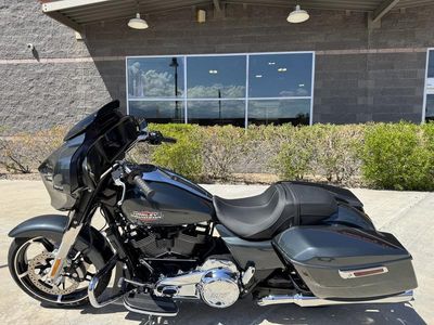 2025 Harley-Davidson FLHX - Street Glide — photo 8 view