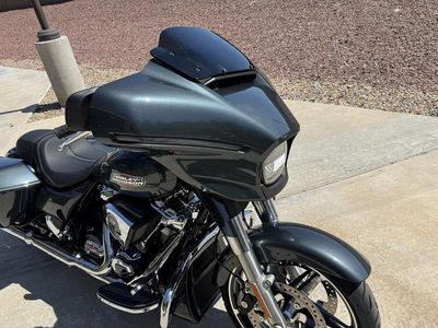 2025 Harley-Davidson FLHX - Street Glide — photo 9 view