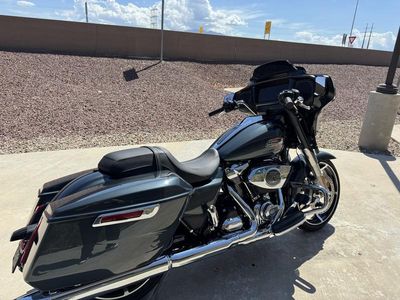 2025 Harley-Davidson FLHX - Street Glide — interior view