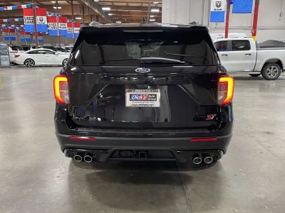 2023 Ford Explorer — interior view