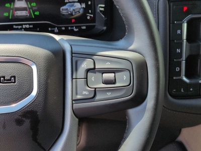 2024 GMC Yukon XL - Photo 17