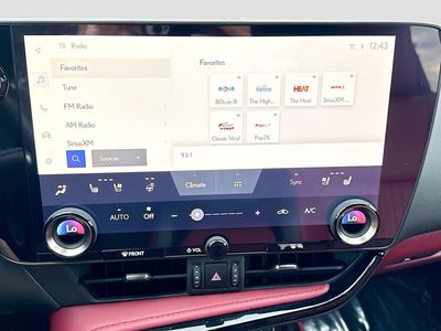 2024 Lexus NX - Photo 32