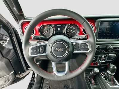 2023 Jeep Wrangler — photo 11 view