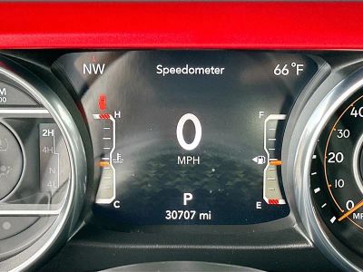 2023 Jeep Wrangler — photo 12 view