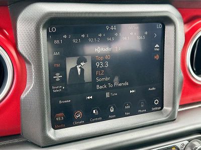 2023 Jeep Wrangler — photo 15 view