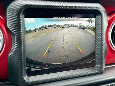 2023 Jeep Wrangler — photo 14 view