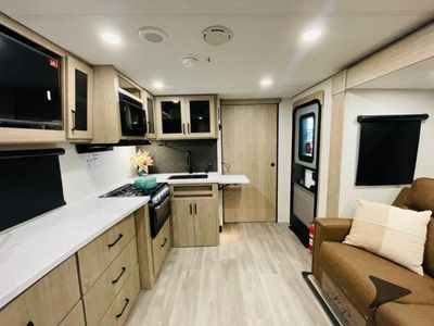 2026 Grand Design Imagine XLS - Photo 23