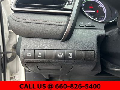 2020 Toyota Camry Hybrid — photo 14 view
