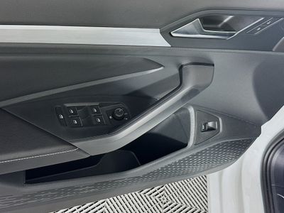 2026 Volkswagen Jetta - Photo 14