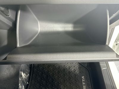 2026 Volkswagen Jetta - Photo 31