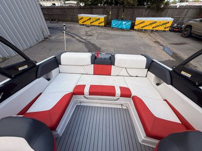 2016 Glastron GTS 207 - Photo 30