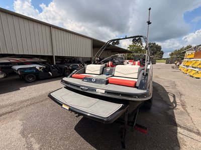 2016 Glastron GTS 207 - Photo 41