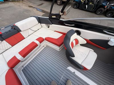 2016 Glastron GTS 207 - Photo 35
