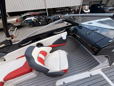 2016 Glastron GTS 207 - Photo 22