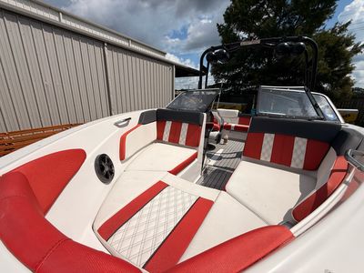 2016 Glastron GTS 207 - Photo 53
