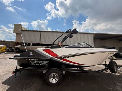 2016 Glastron GTS 207 - Photo 43