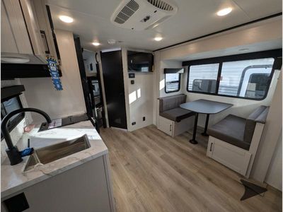 2026 Jayco Jay Feather Air — photo 8 view