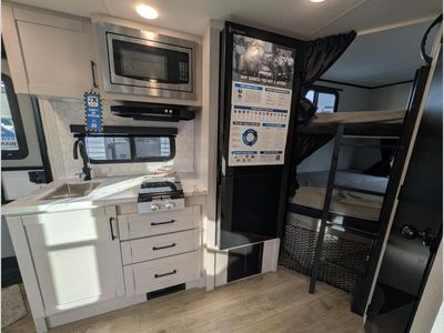 2026 Jayco Jay Feather Air — photo 17 view