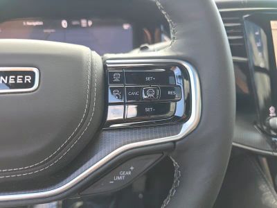 2026 Jeep Grand Wagoneer L — photo 20 view