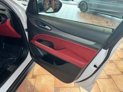 2019 Alfa Romeo Stelvio — photo 19 view